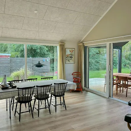 Modern Near Vesterlokken Vakantiehuis Tanderup