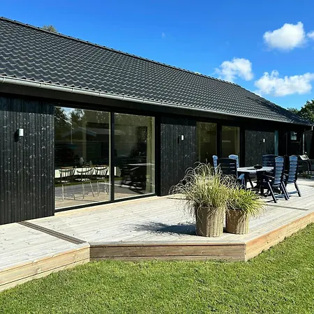 Modern Near Vesterlokken Vakantiehuis Tanderup